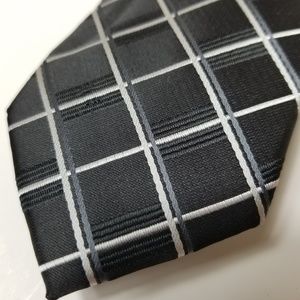 NWOT Pierre Cardin Black and Gray Slim Tie